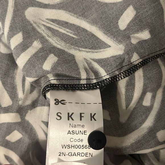 SKFK Asune Black White Garden Print Button Front L/S Viscose Shirt NWT - Picture 8 of 11